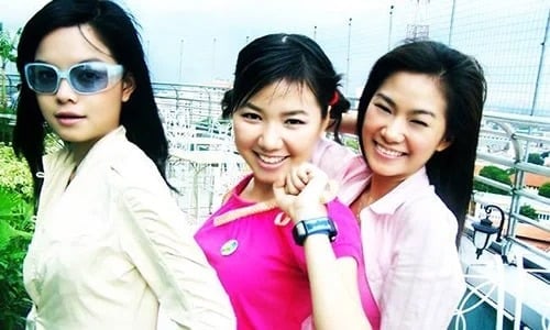 02-1756796320-cuoc-song-cua-nu-ca-si-tung-la-than-tuong-cua-the-he-8x-9x-sau-18-nam-gay-bat-ngo.jpg