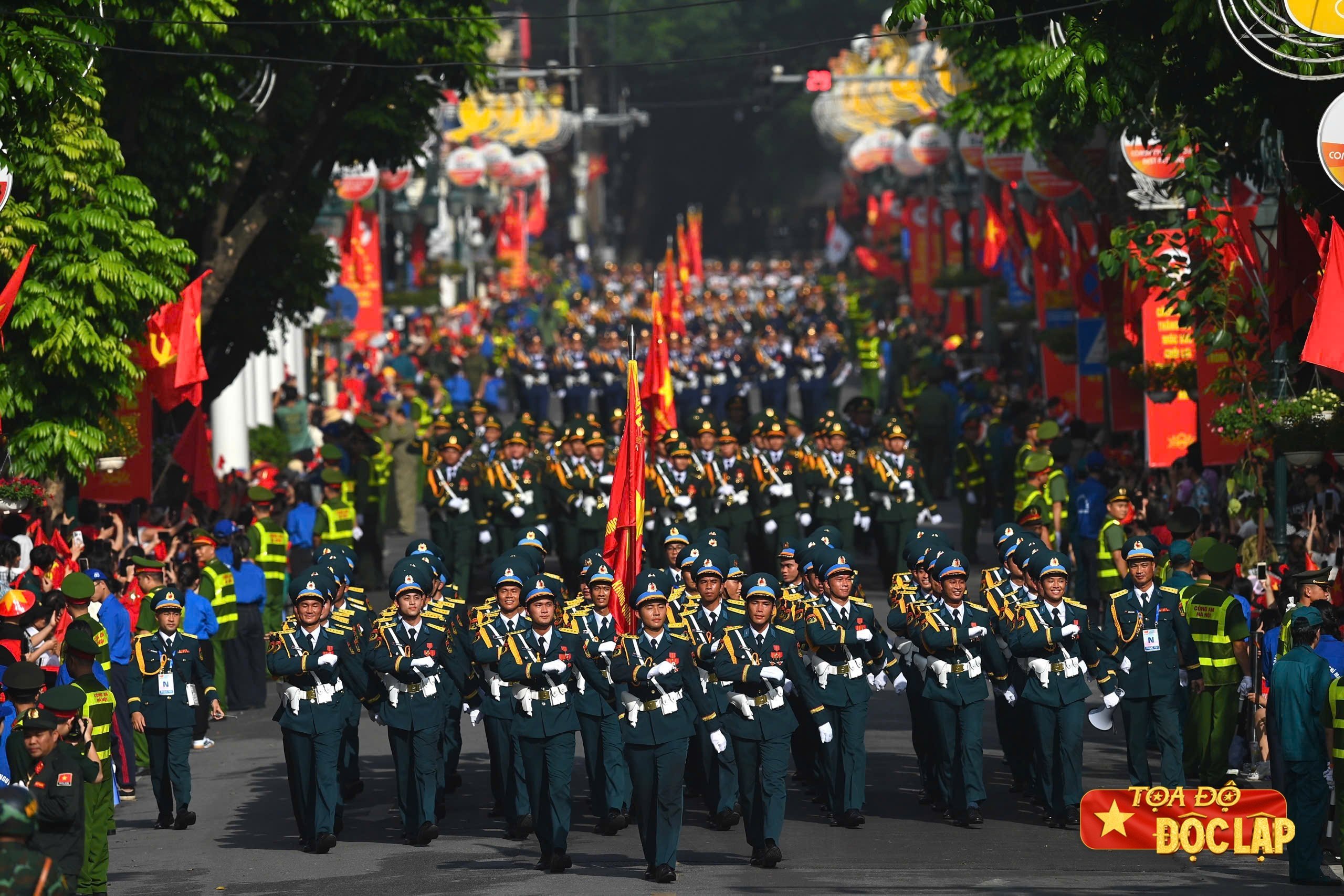 02-1756804672-khoanh-khac-in-sau-vao-long-dan-toc-cua-le-dieu-binh-mung-quoc-khanh.jpg