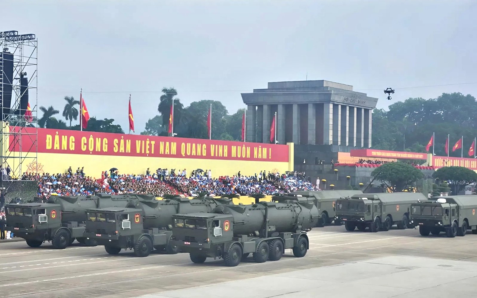 Tên lửa phòng thủ bờ biển Bastion-P tham gia diễu binh 2/9 sáng nay: Tốc độ tới 3.085 km/h, tầm bắn 300km - Ảnh 1.