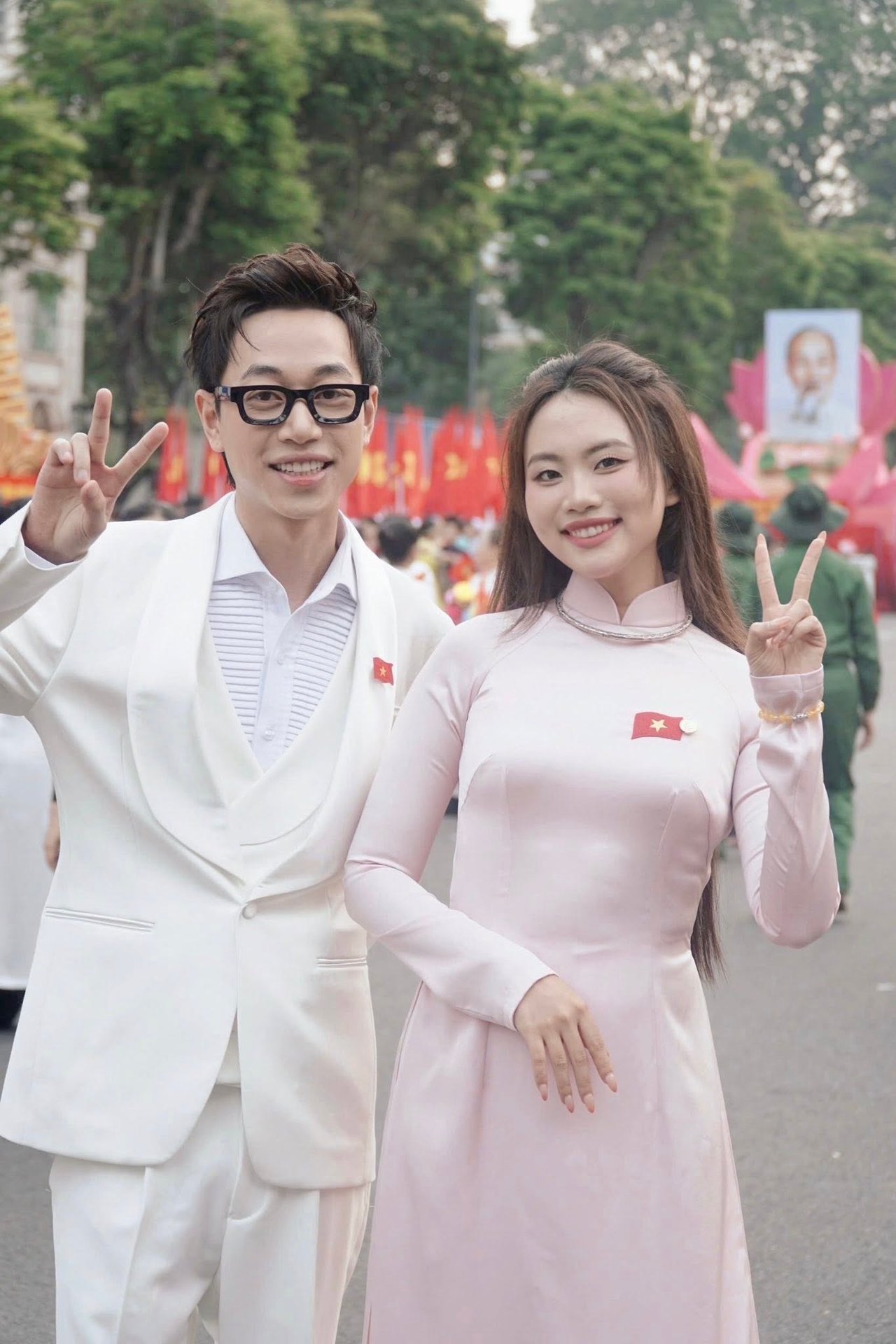Hai nghệ sĩ trẻ vinh dự trình diễn từ Đại lễ A50 tới A80: Đây chính là “trai tài gái giỏi” được Tổ quốc tin tưởng!- Ảnh 5.