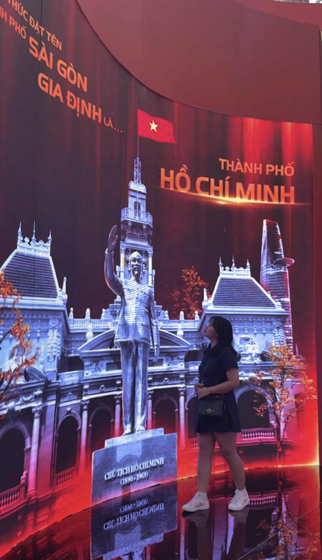 Lái ô tô từ Hải Phòng đi Hà Nội chơi lễ, gia đình 8 người chuẩn bị 80 triệu:
