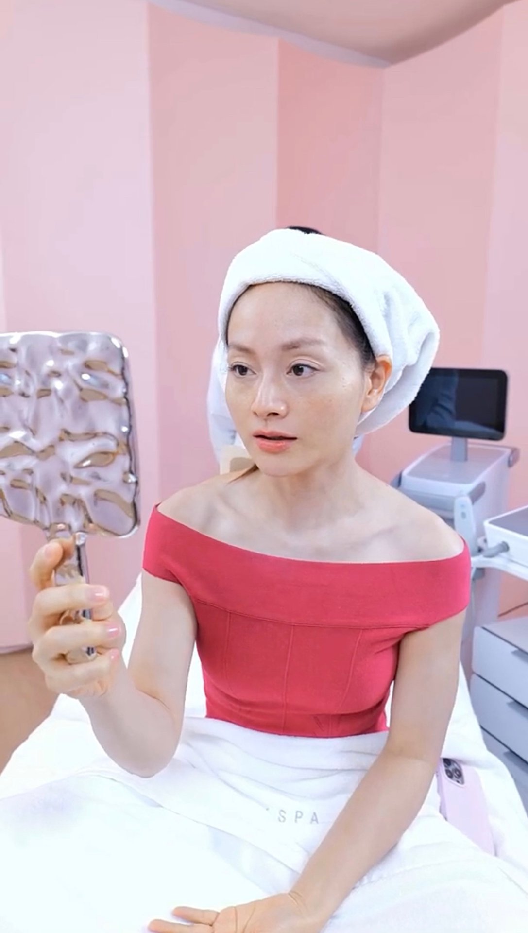 Lan Phương đi