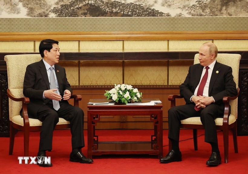 Chủ tịch nước Lương Cường hội kiến Tổng thống Nga Vladimir Putin- Ảnh 1.