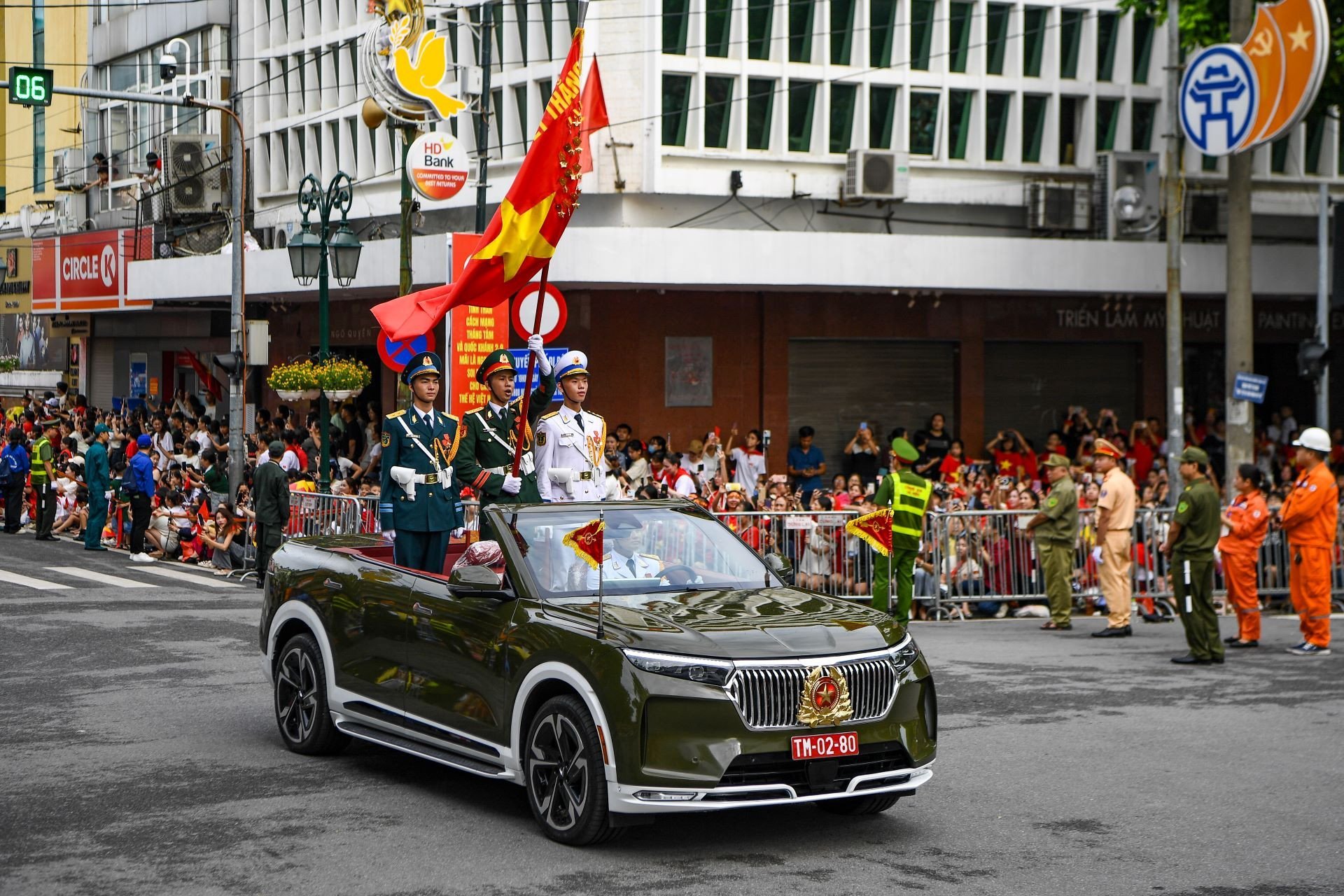 VF 9 sua.jpg