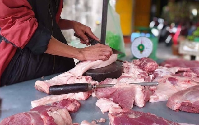 Người bán thịt lợn nói thẳng: