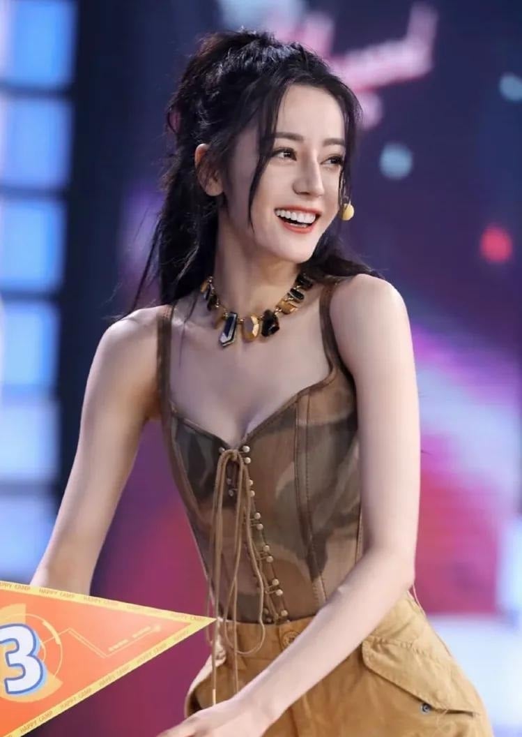 Bị các sao nam chê béo, mỹ nhân đẹp nhất Cbiz giảm cân đến mức “thảm hoạ”- Ảnh 6.