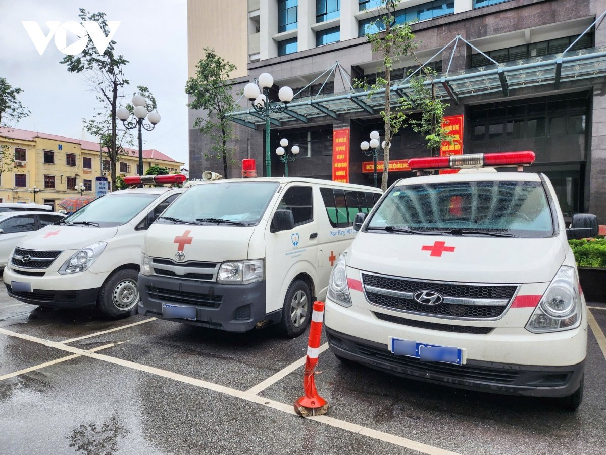 vu thu 21 trieu dong tien xe cap cuu sa thai 2 can bo benh vien Dk bac ninh so 1 hinh anh 2