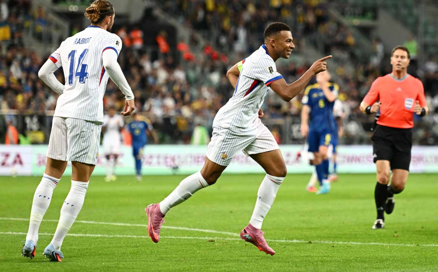 Mbappe lập công, Pháp thắng Ukraine ngày ra quân vòng loại World Cup- Ảnh 4.