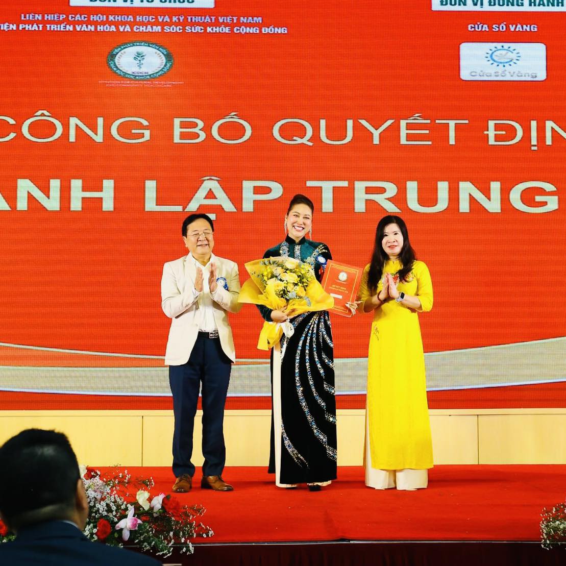 Nữ nghệ sĩ vừa lên chức Phó Viện trưởng: 2 lần đổ vỡ hôn nhân, U50 được bạn trai cưng chiều hết mực- Ảnh 3.