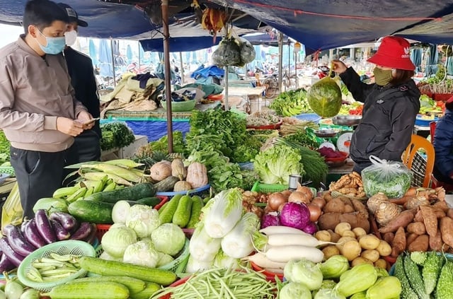 Người bán rau tiết lộ: 