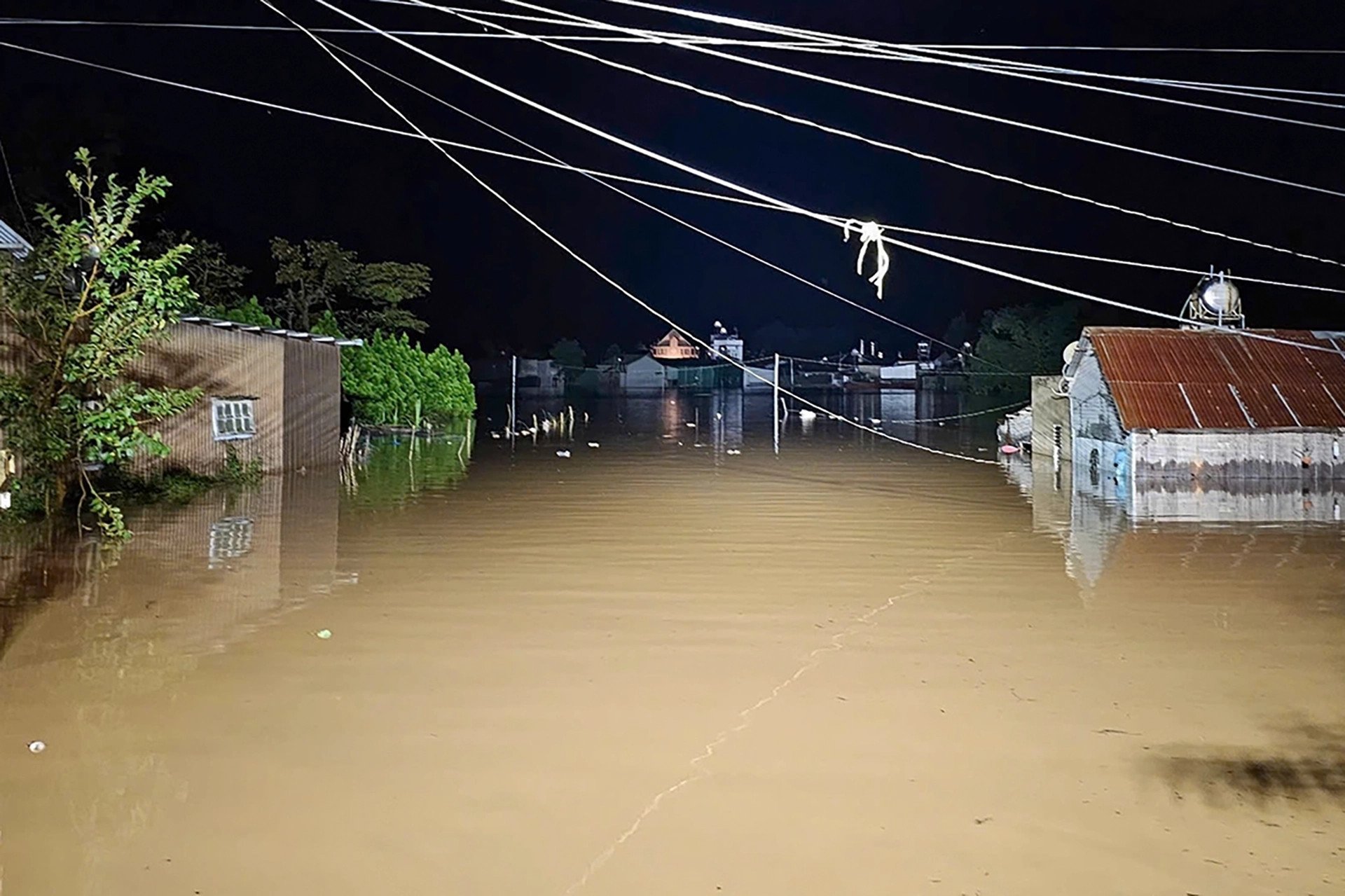 mua ngap o lam dong 2 410.jpg