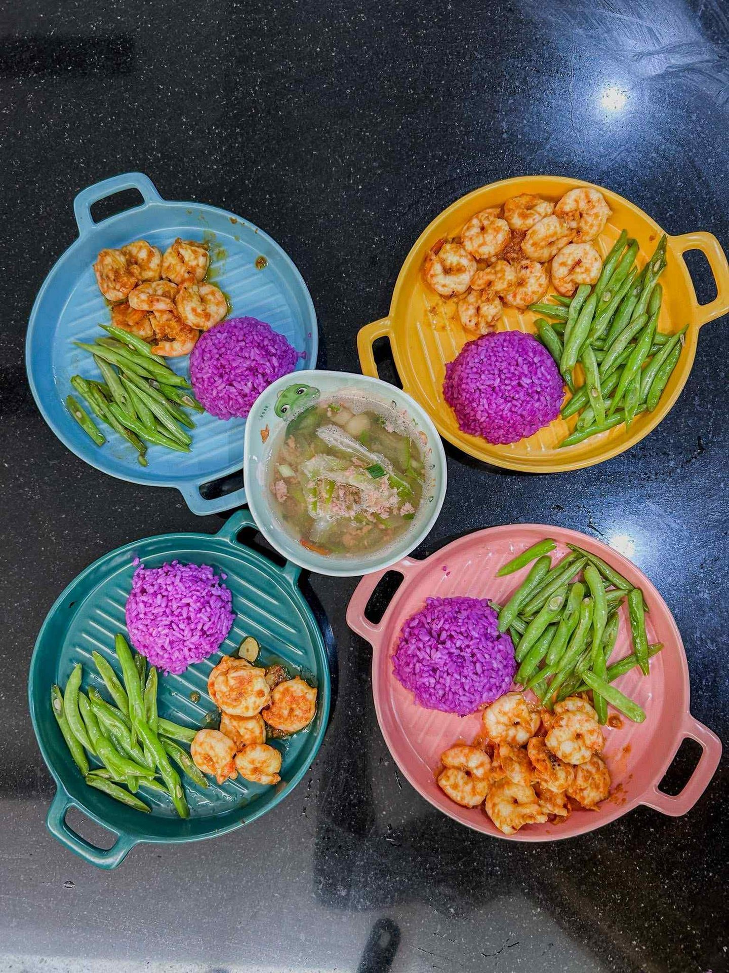 Mẹ 4 con