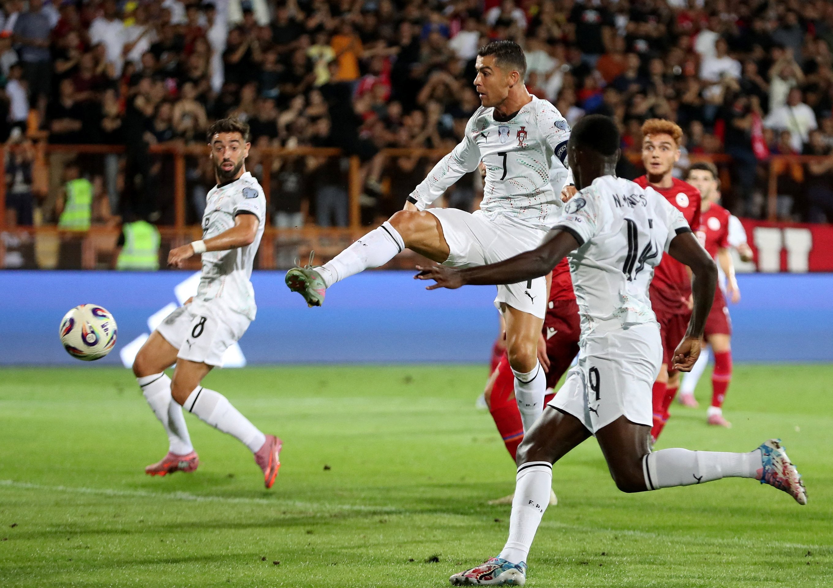 Ronaldo anh 1