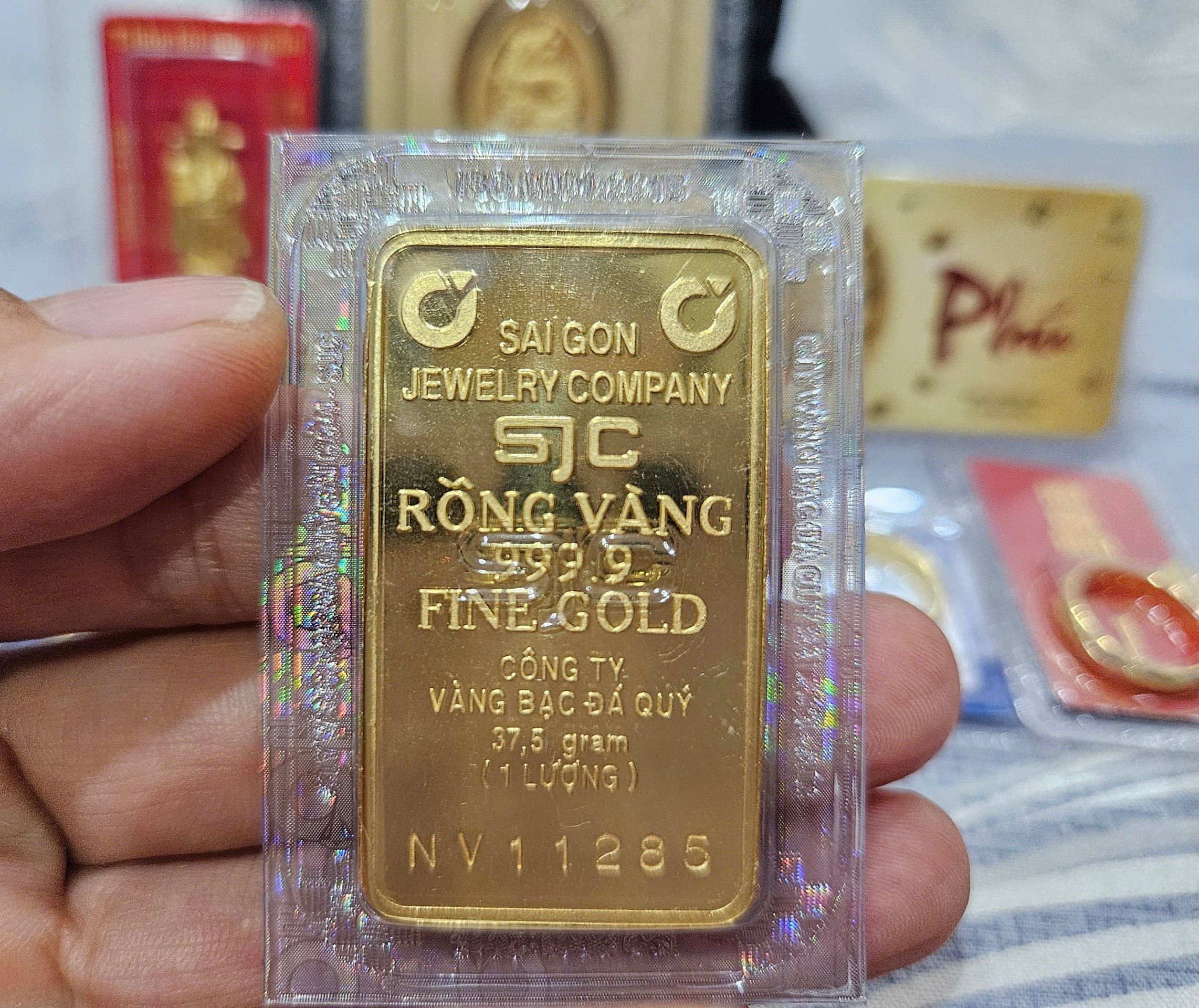 Giá vàng hôm nay 8-9: Vừa mở cửa đầu tuần, vàng miếng SJC giảm- Ảnh 2.