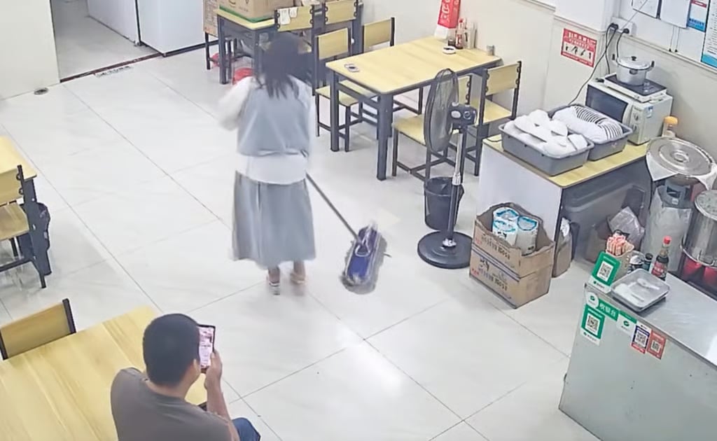 Truyện cổ tích thời hiện đại: Gặp lại mối tình đầu sau 16 năm ở quán mì, cặp đôi đính hôn sau chưa đầy một tuần- Ảnh 2.