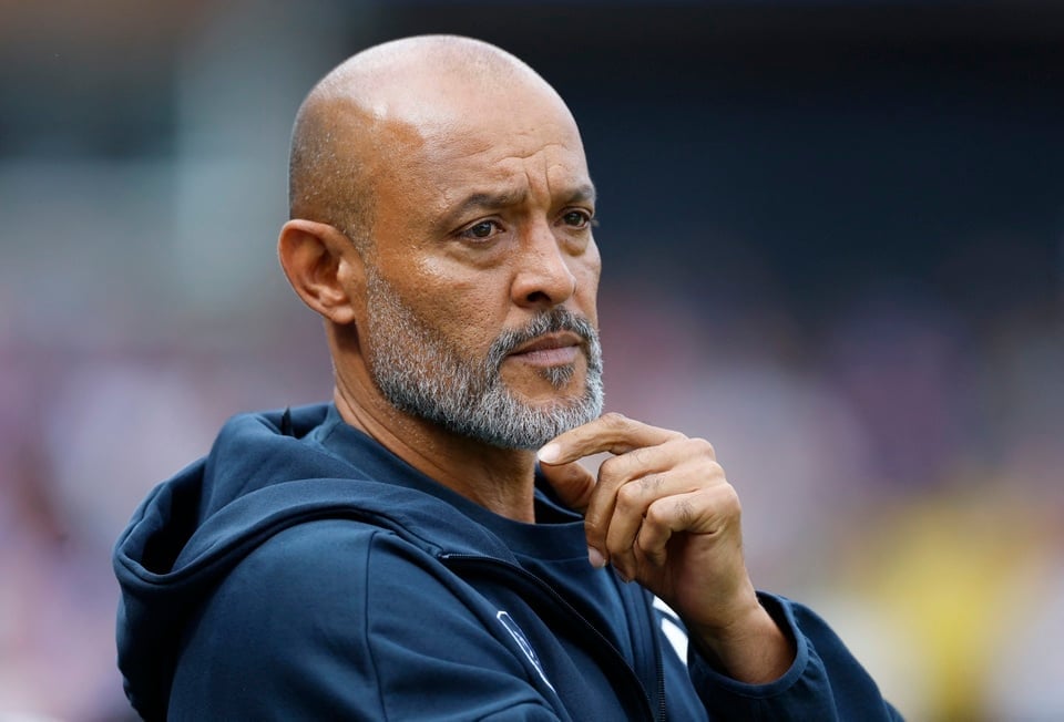 09-1757384044-vi-sao-nuno-espirito-santo-bi-nottingham-forest-sa-thai.jpg