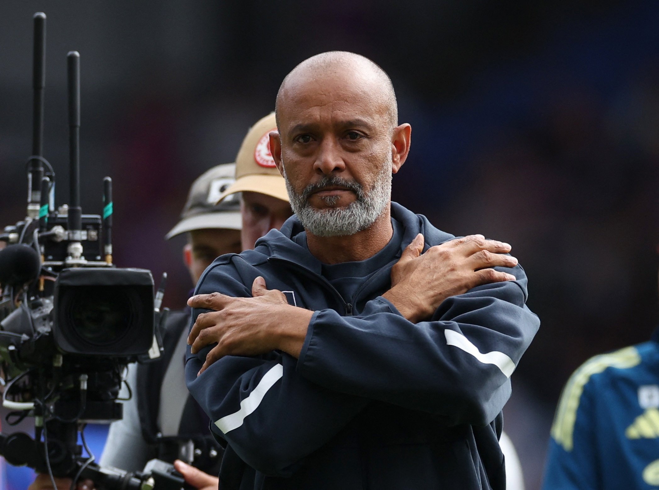 09-1757384044-vi-sao-nuno-espirito-santo-bi-nottingham-forest-sa-thai.jpg