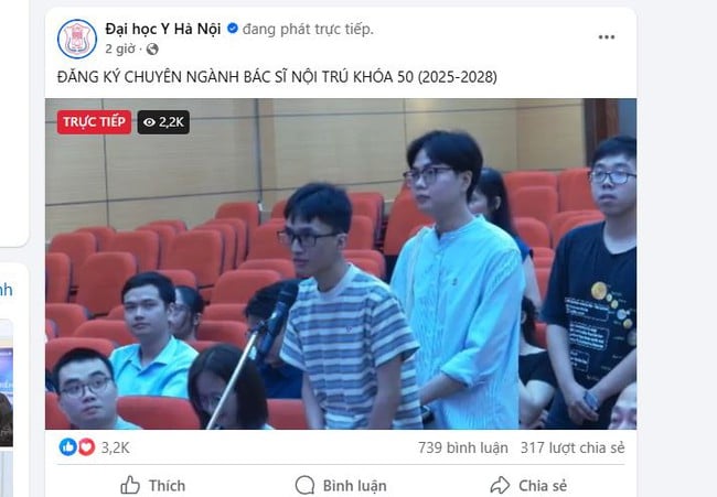 Hàng nghìn người vào xem buổi phát trực tiếp của trường ĐH TOP 1 Việt Nam: Chào mừng đến với 
