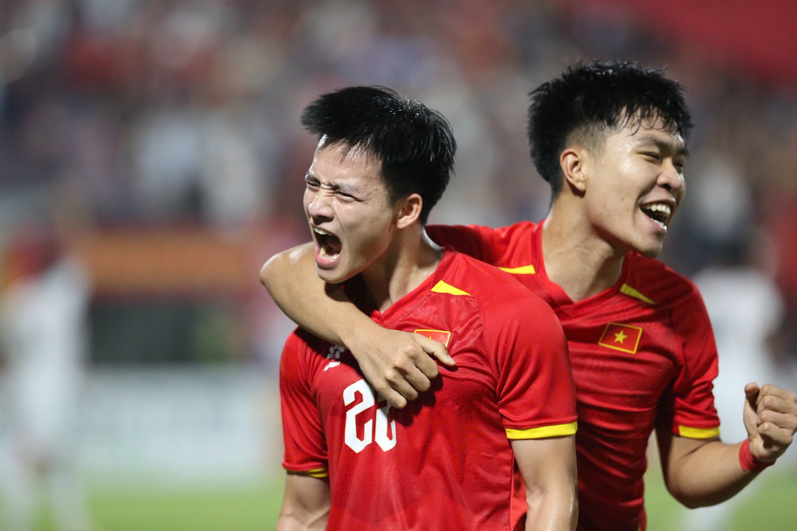 10-1757470166-u23-viet-nam-vui-co-nhung-chua-suong.jpg