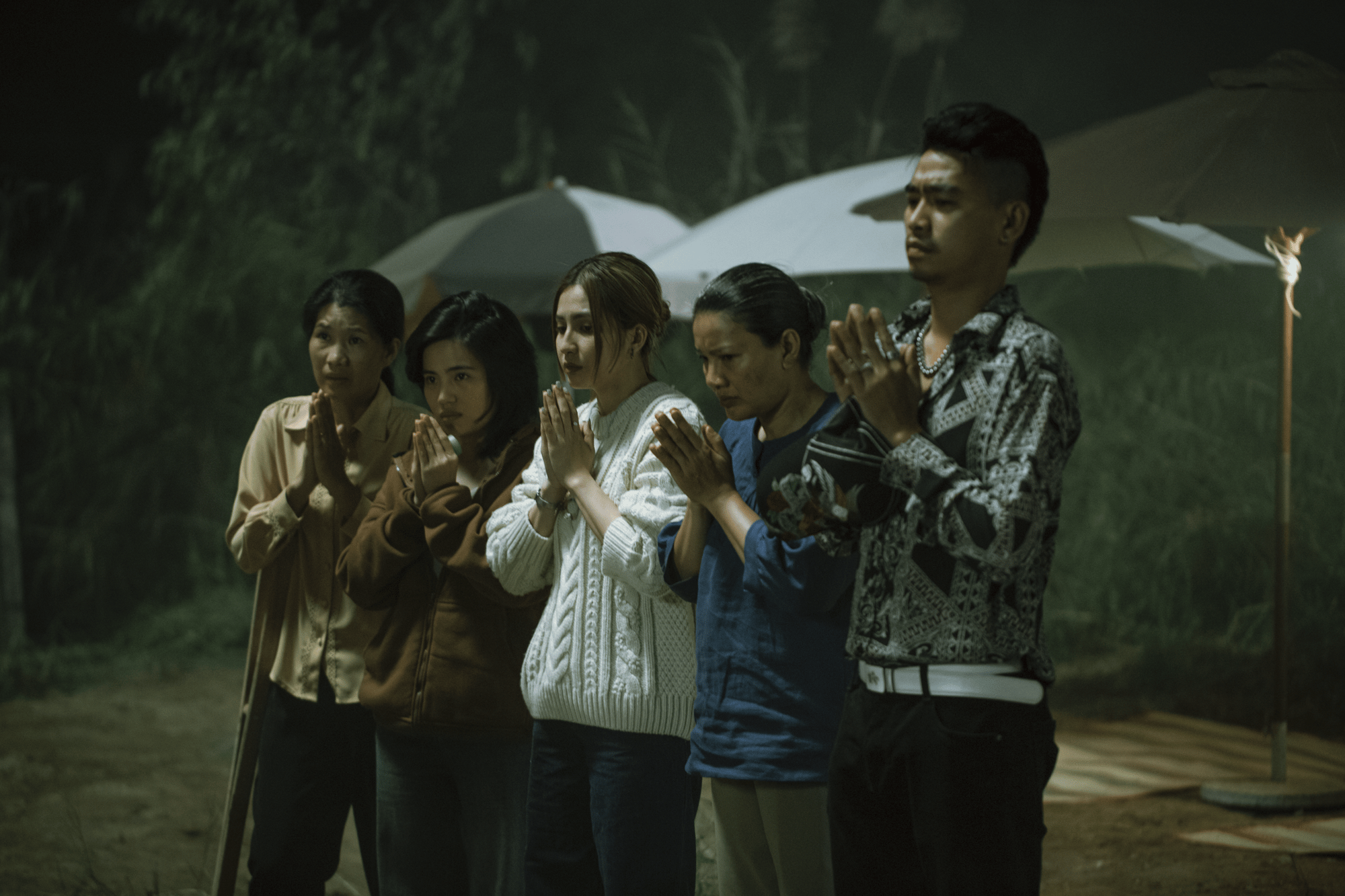 Lại thêm 1 phim Việt cực cuốn làm khán giả hóng mòn mỏi, nữ chính ai nghe tên cũng nổi da gà- Ảnh 3.