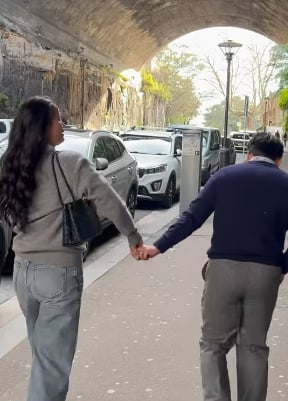 Á hậu Việt lộ vòng 2 lùm lùm trên sàn catwalk có động thái đáng ngờ hậu biến mất bất thường- Ảnh 7.