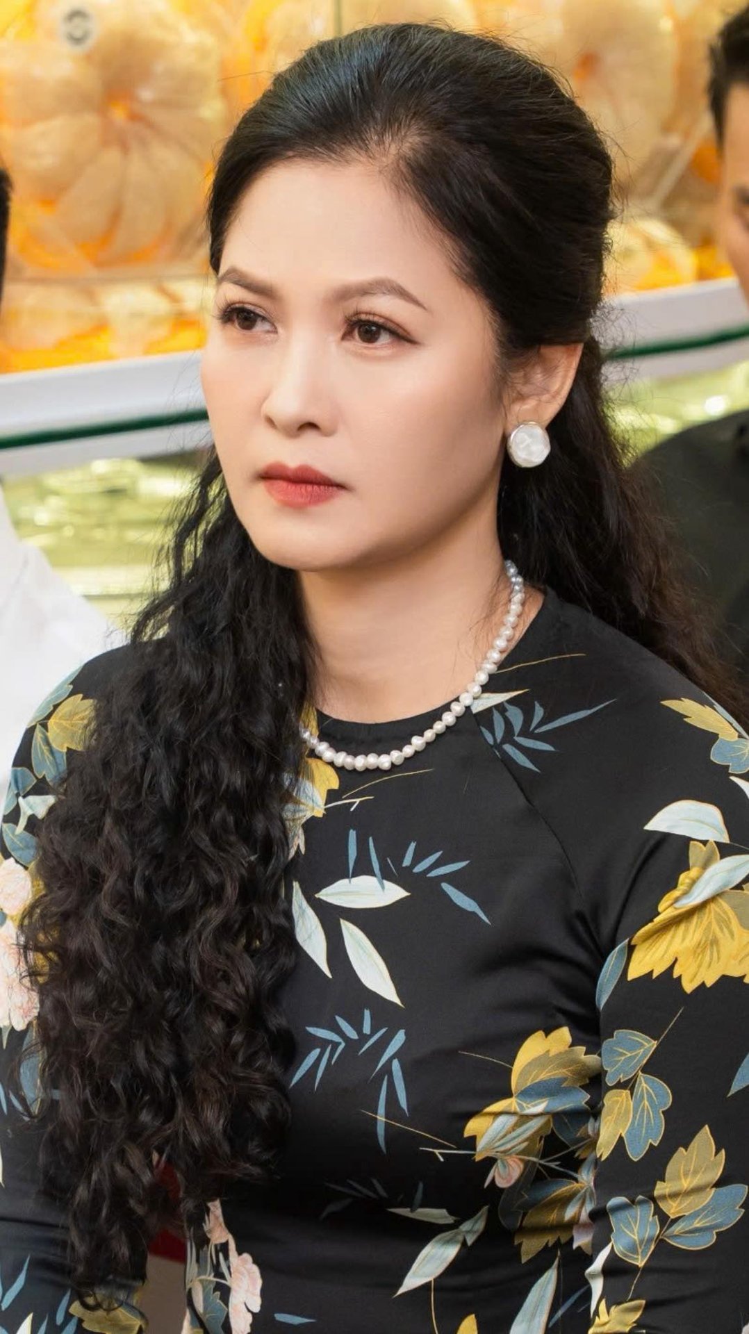 11-1757547030-nu-dien-vien-phim-mua-do-len-tieng-tin-thong-tin-co-van-de-nen-bi-chong-ly-hon.jpg
