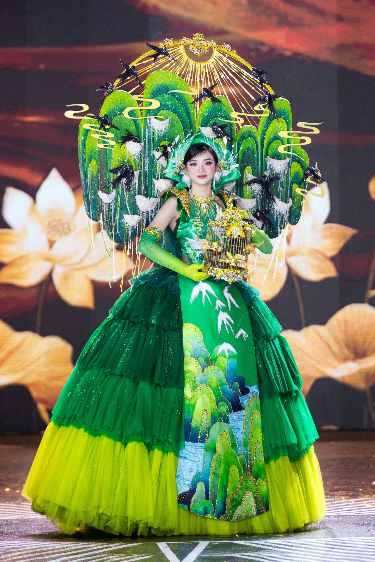 Cảnh tượng chưa từng có ở Miss Grand VietNam - Ảnh 8.
