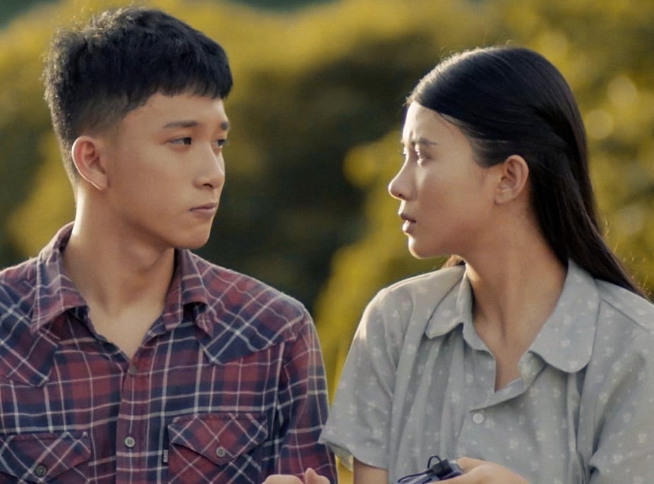 Việt Nam hiện tại tìm đâu ra nam thần thanh xuân đẹp hơn thế này: Ánh mắt thâm tình ai cũng lụy, biết tuổi thật là sốc- Ảnh 5.