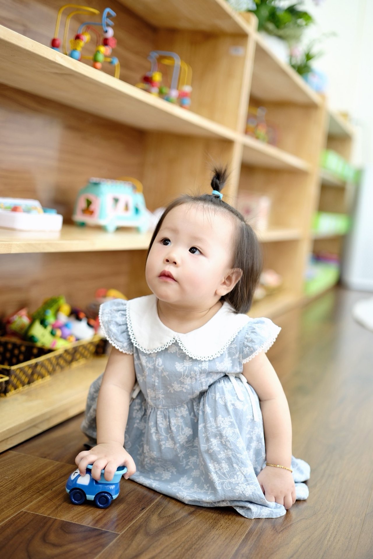 Đỗ Phương Oanh chia sẻ khoảnh khắc ngày đầu đi học của cặp song sinh: 