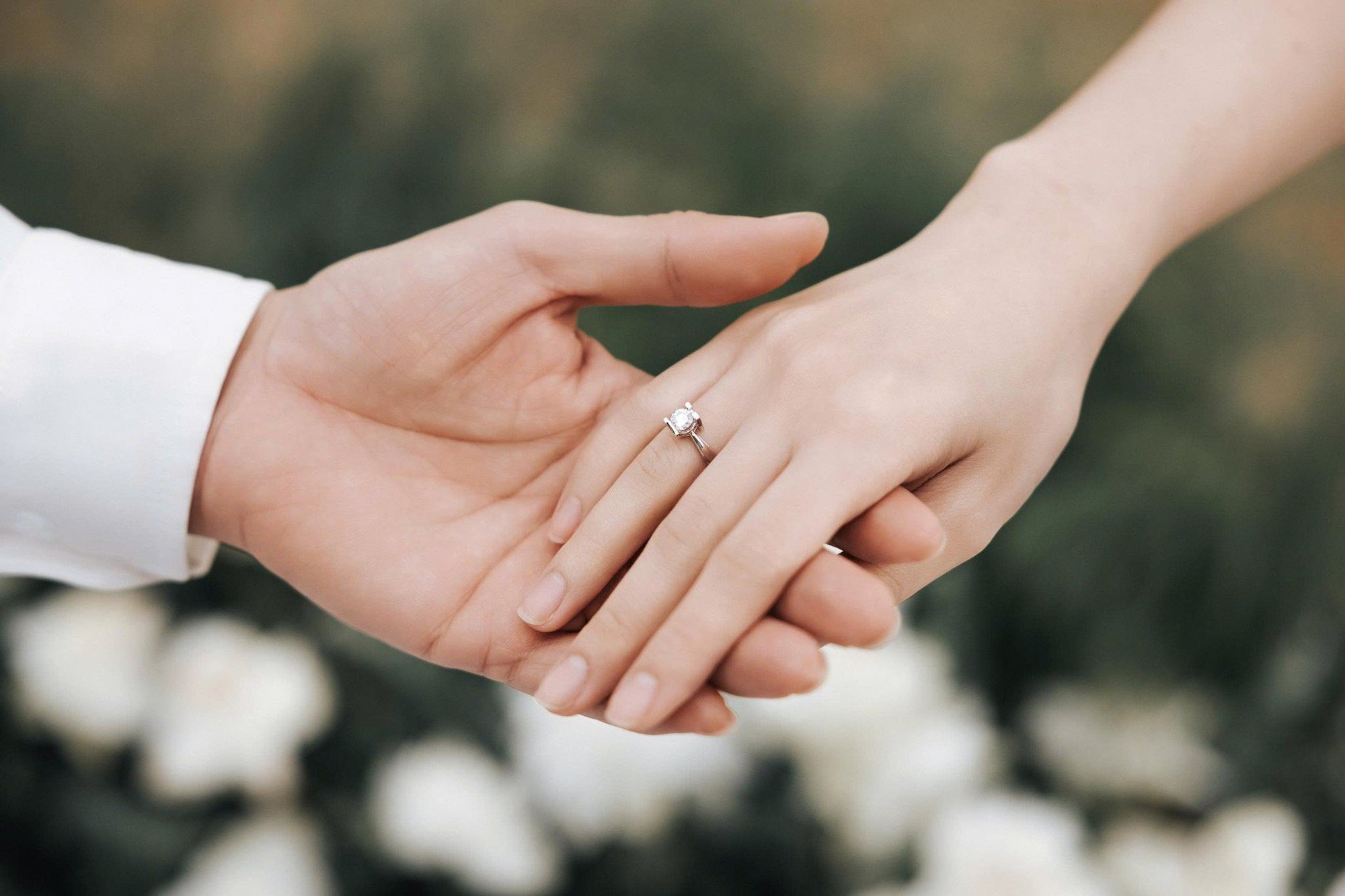 Sao nam từng huỷ hôn Ngọc Lan đã cầu hôn vợ bác sĩ kém 16 tuổi, hé lộ thời điểm tổ chức đám cưới- Ảnh 2.
