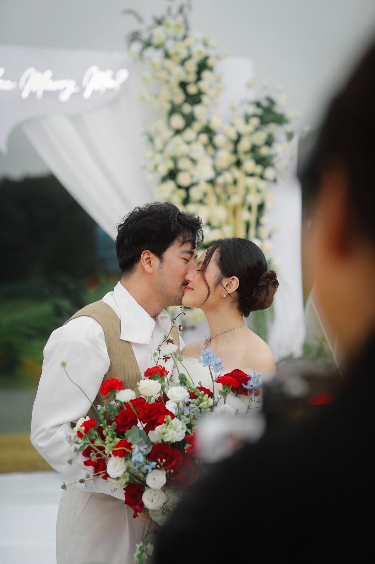 Sao nam từng huỷ hôn Ngọc Lan đã cầu hôn vợ bác sĩ kém 16 tuổi, hé lộ thời điểm tổ chức đám cưới- Ảnh 7.