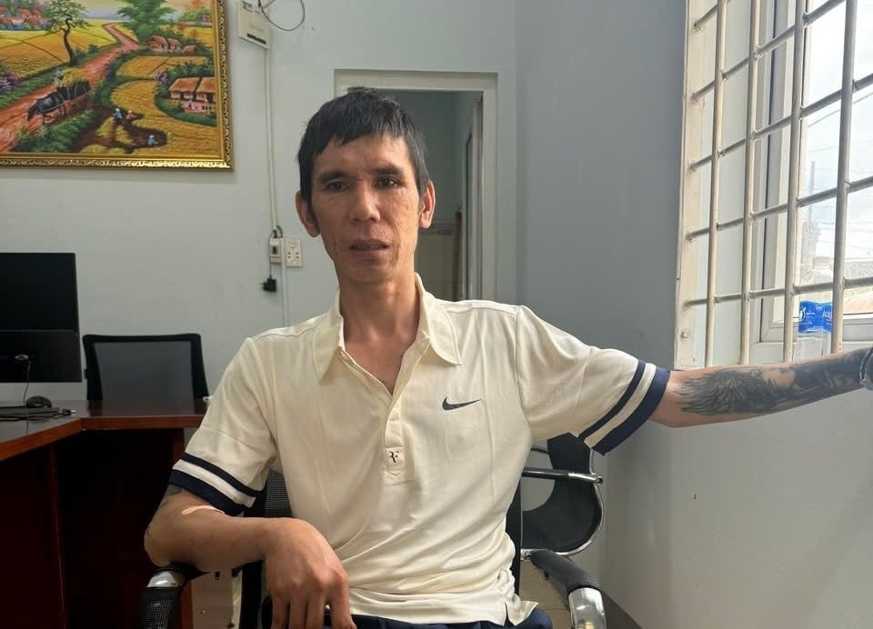 Vụ thảm sát ở Đắk Lắk: Nghi phạm bị bắt vẫn xin dùng ma tuý cho ‘đỡ vã’ - Ảnh 1.