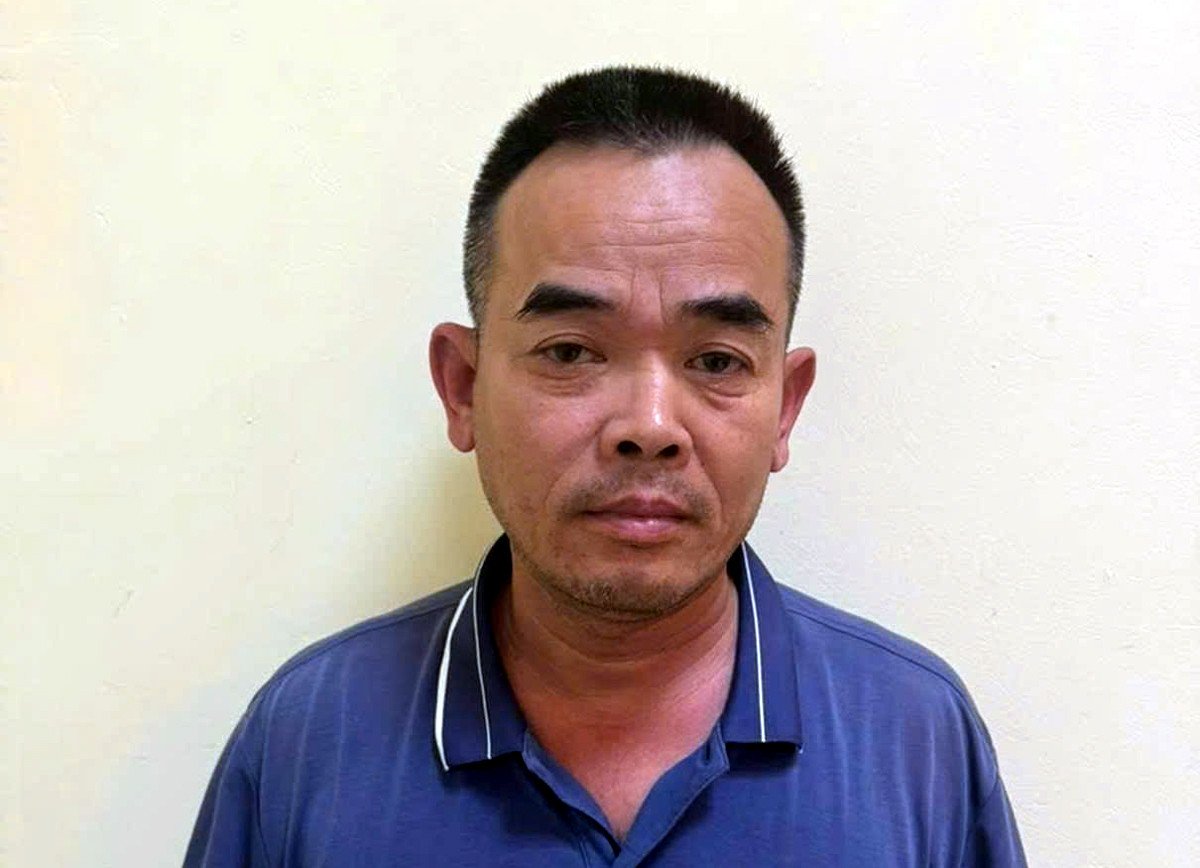 14-1757859105-vu-nu-sinh-tu-vong-sau-va-cham-voi-xe-bon-o-ha-noi-tai-xe-khai-co-y-keo-le-nan-nhan.jpg