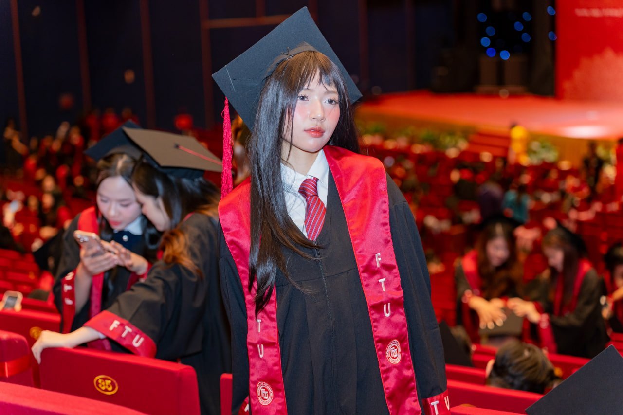 Lý do Ngoại thương mãi luôn là