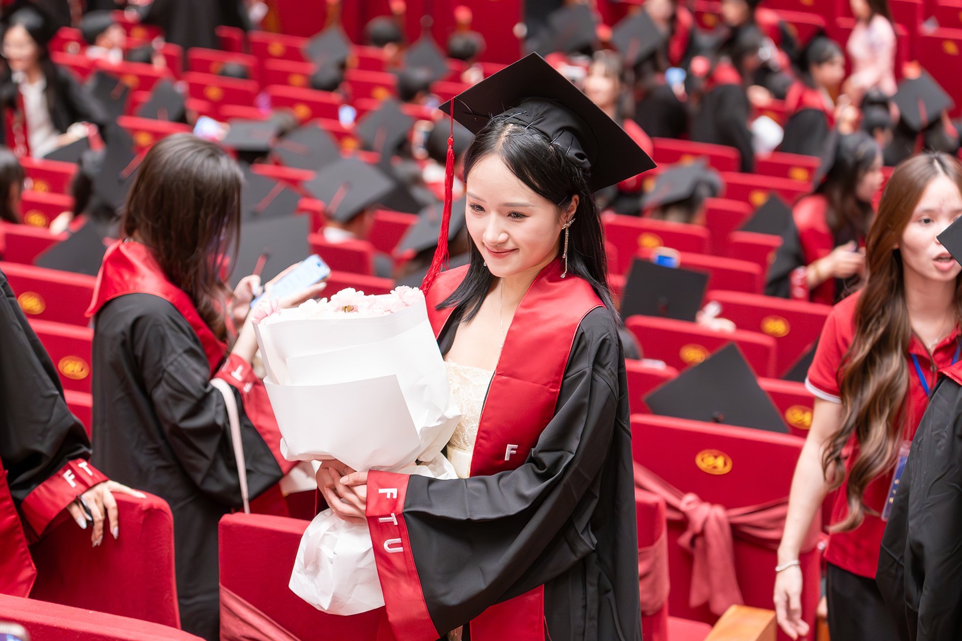 Lý do Ngoại thương mãi luôn là