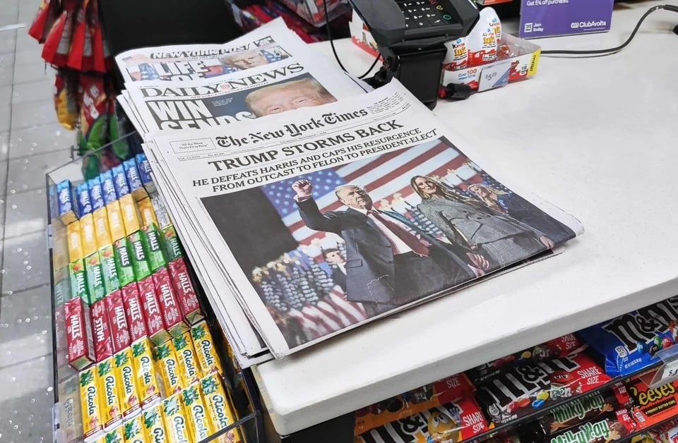 16-1758008323-ong-trump-kien-new-york-times.jpg