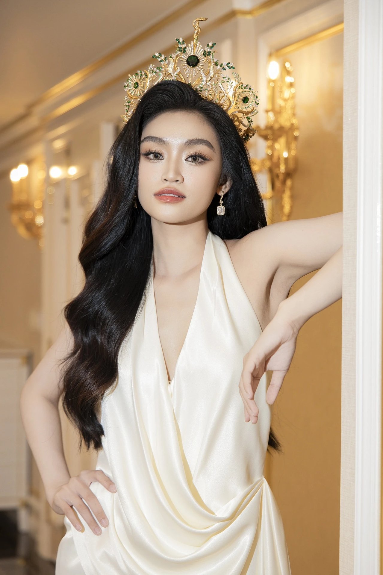 yen nhi miss grand anh 2