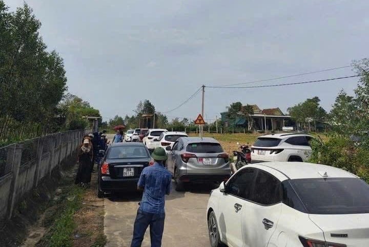 Bất động sản2.jpg