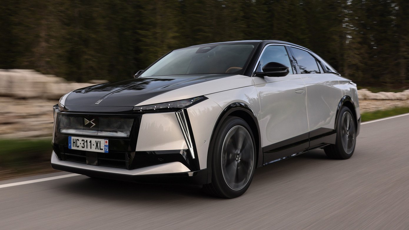 1-ds-no-8-review-2025-uk-0.jpg