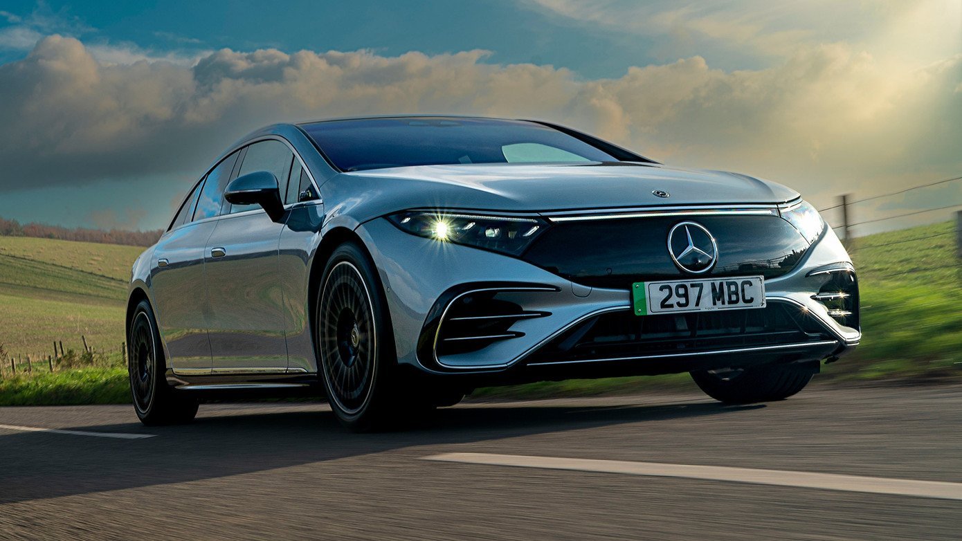 2-39852-mercedes-benzeqs.jpg