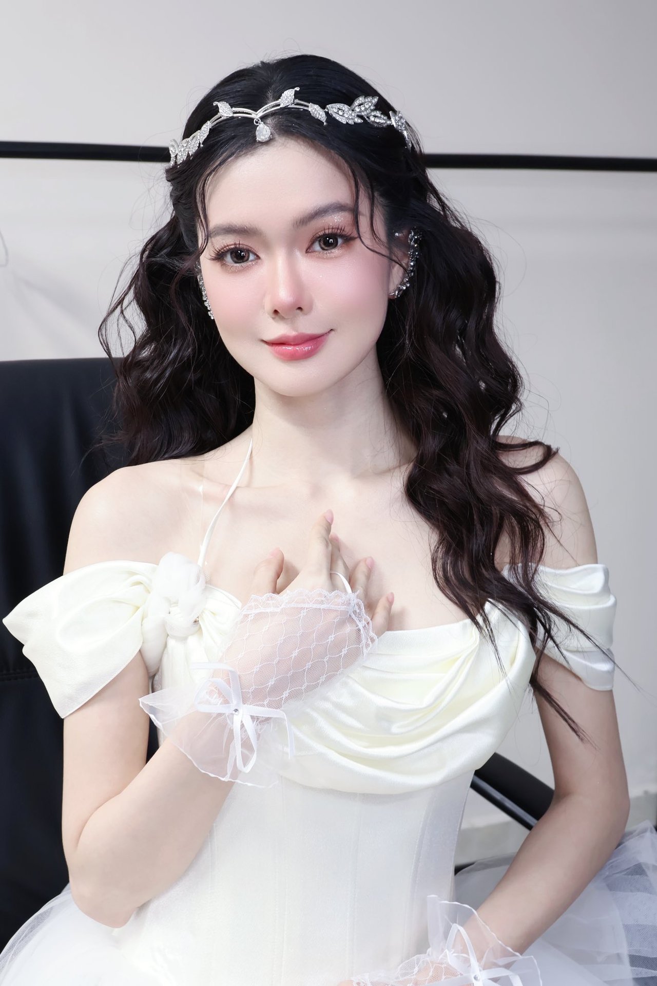 5 hot girl thẩm mỹ đổi đời nhờ dao kéo, một người được gọi là