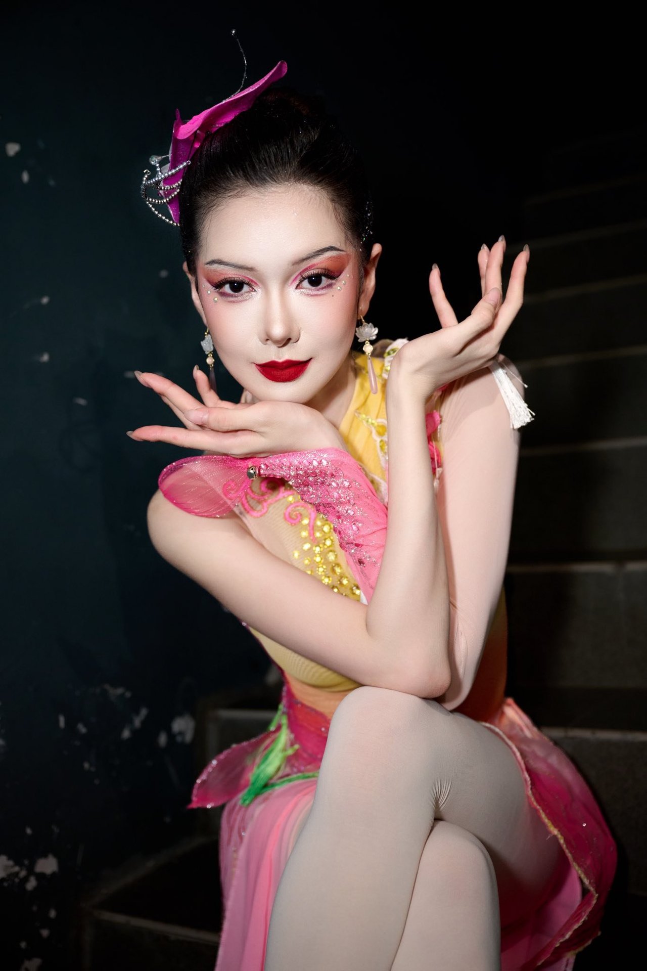 5 hot girl thẩm mỹ đổi đời nhờ dao kéo, một người được gọi là