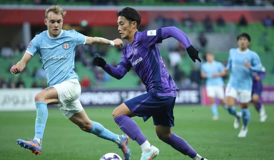 17-1758092727-bong-da-australia-gay-phan-no-o-afc-champions-league.jpg