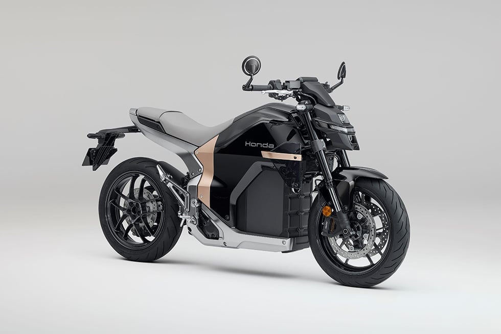 Xe máy điện Honda mới toanh vừa ra mắt: Khỏe ngang xe 1000 cc, sạc nhanh chỉ 30 phút, dáng cực đẹp - Ảnh 2.