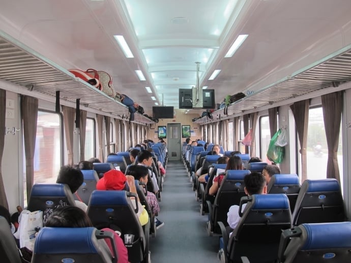 Thử nghiệm đưa đón cán bộ, viên chức Hải Phòng bằng tàu hoả- Ảnh 1.