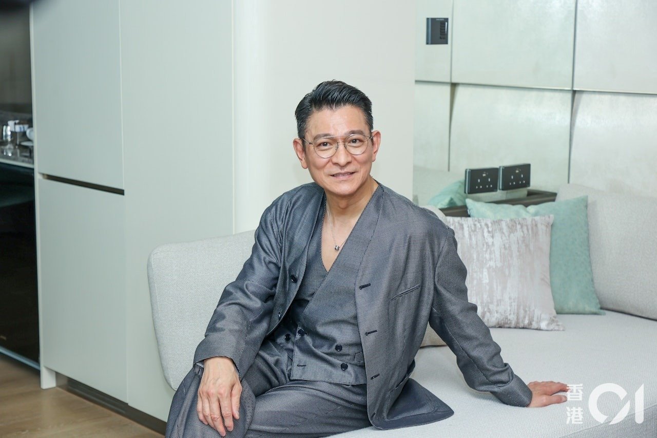 18-1758162230-luu-duc-hoa-suyt-pha-san.jpg