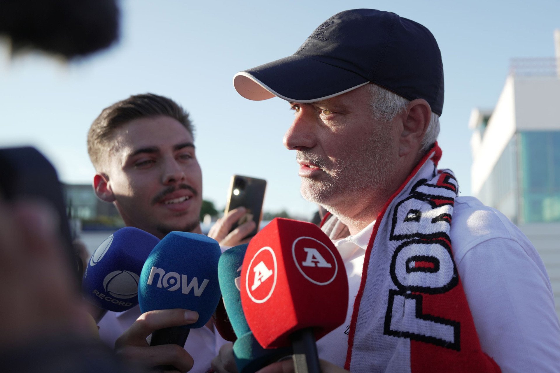 A Bola - Mourinho Benfica.jpg