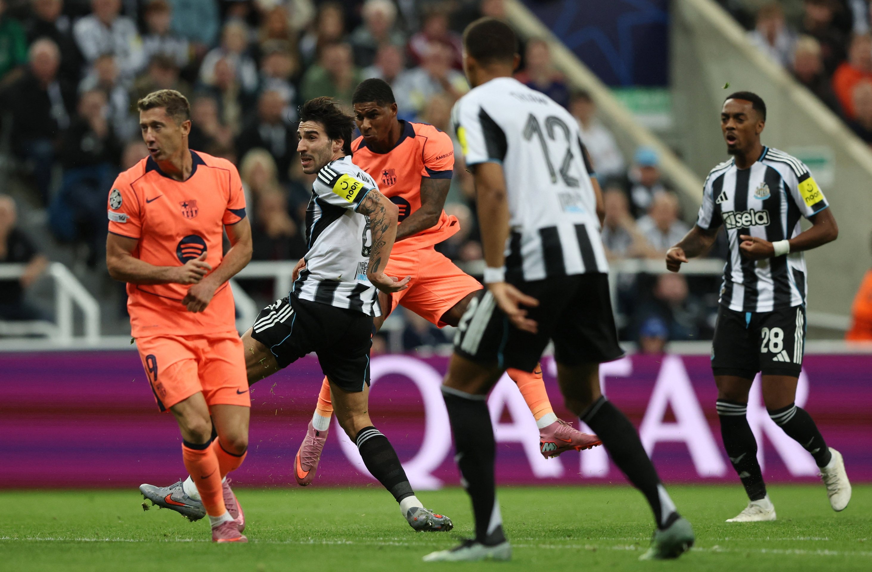 19-1758239342-rashford-ruc-sang-o-champions-league.jpg