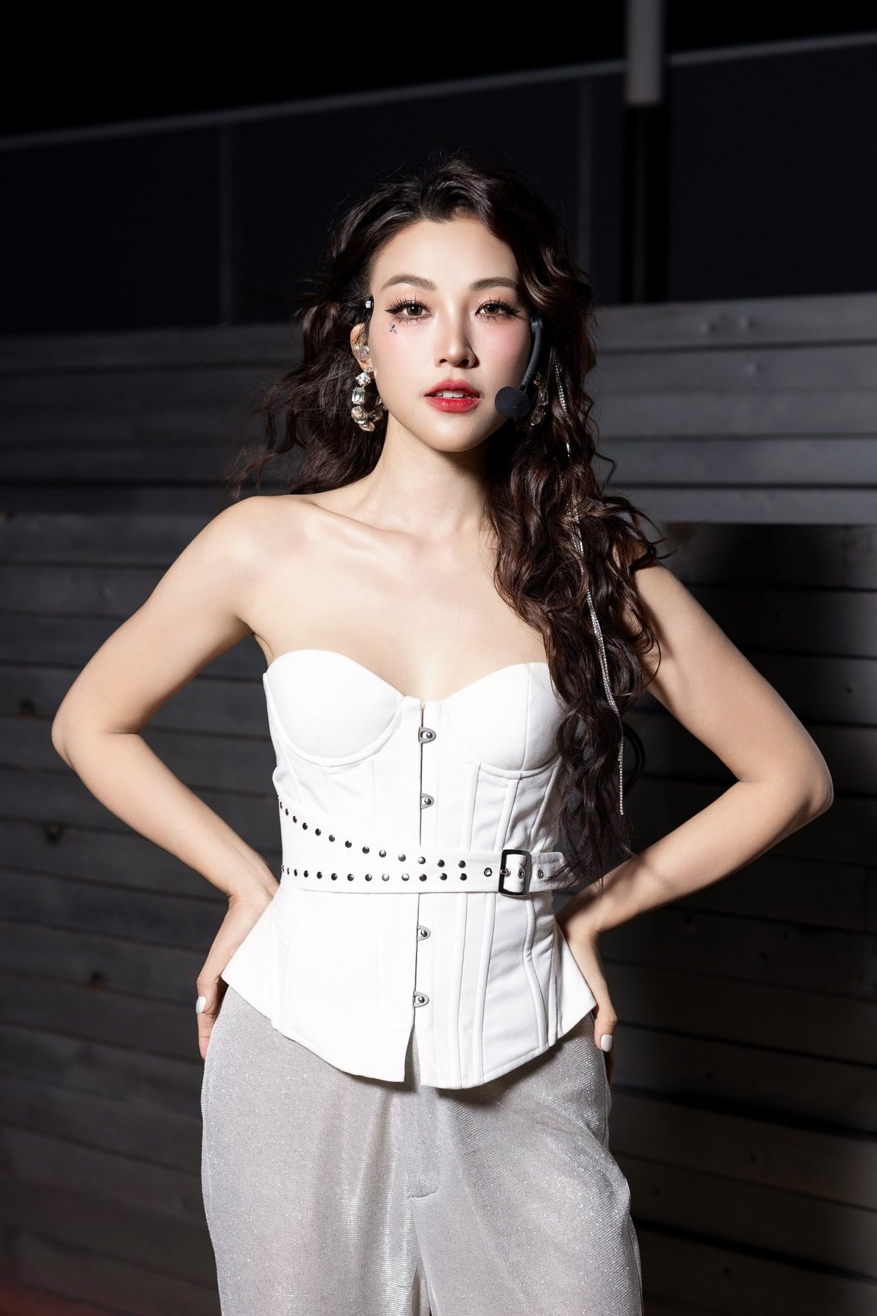 Á hậu Việt ly hôn chồng Tây: Vỡ mộng khi sống chung, chia tay vẫn đều đặn qua gặp hàng tháng- Ảnh 10.