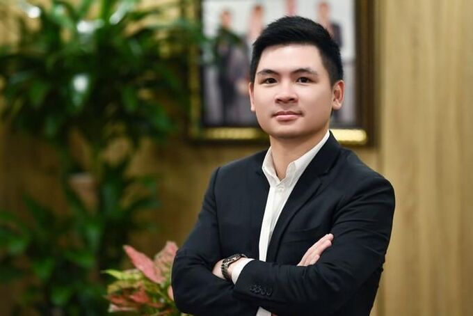 Loạt ‘tổng tài’ đời thực gây chú ý: Người du học Boston, người giữ ghế Phó Tổng tại tuổi 25 - Ảnh 2.